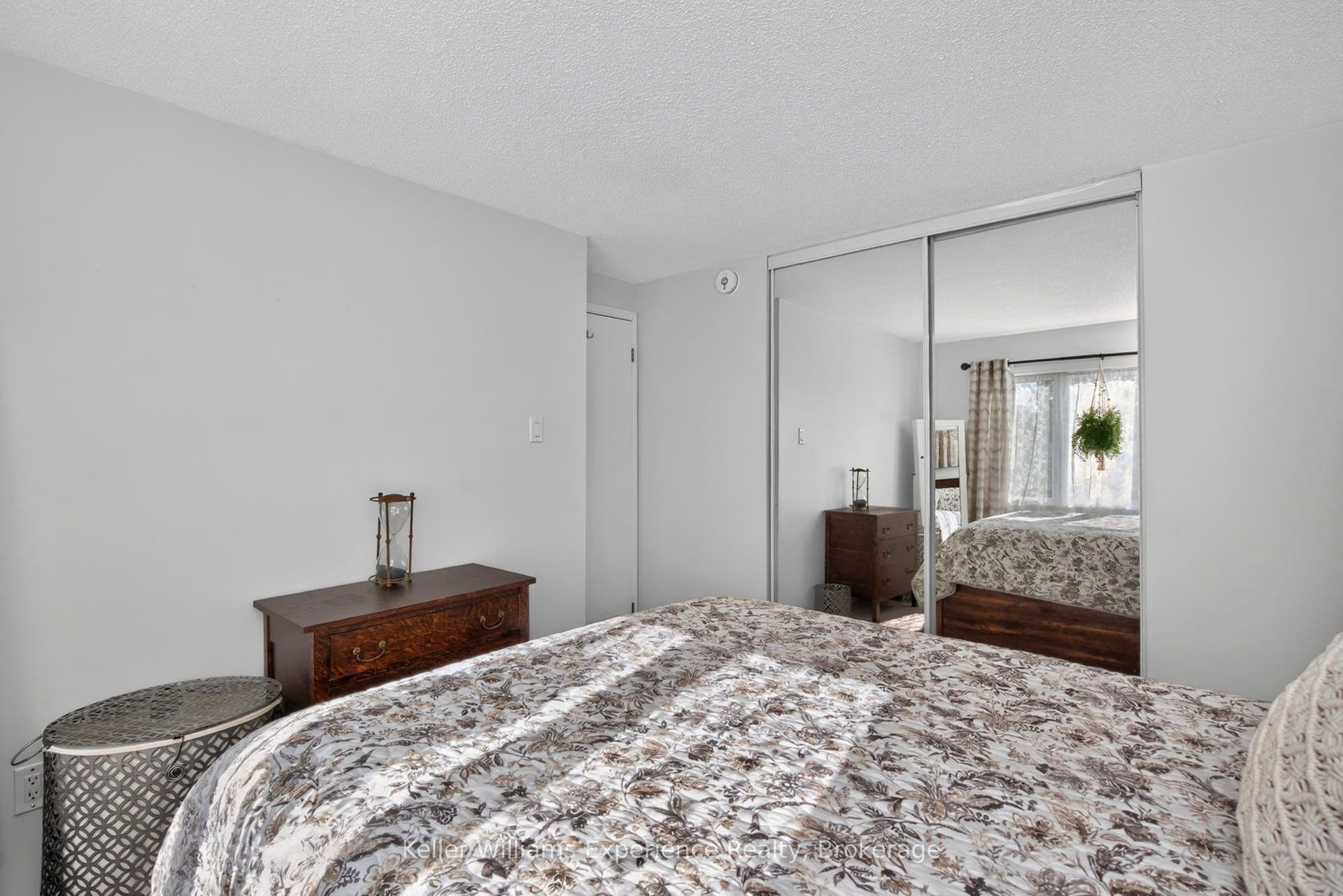 13 Lindsay Court, Barrie, Simcoe ON L4M 6G5
