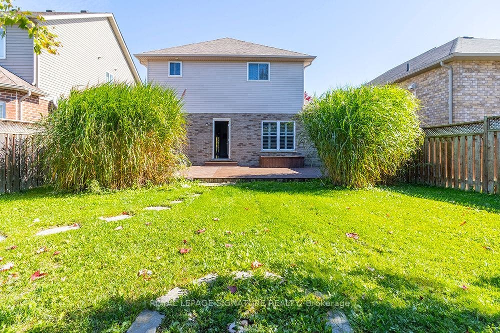 32 Davis Street, Collingwood, Simcoe ON L4P 3T8