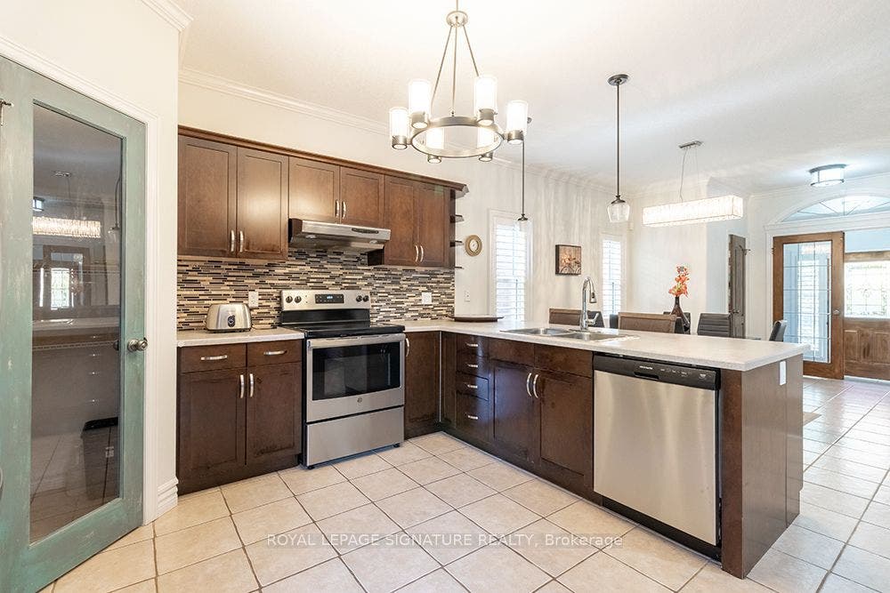 32 Davis Street, Collingwood, Simcoe ON L4P 3T8