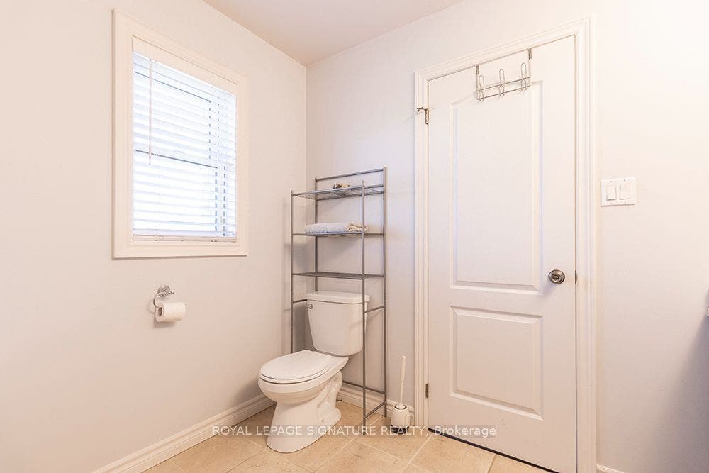 32 Davis Street, Collingwood, Simcoe ON L4P 3T8