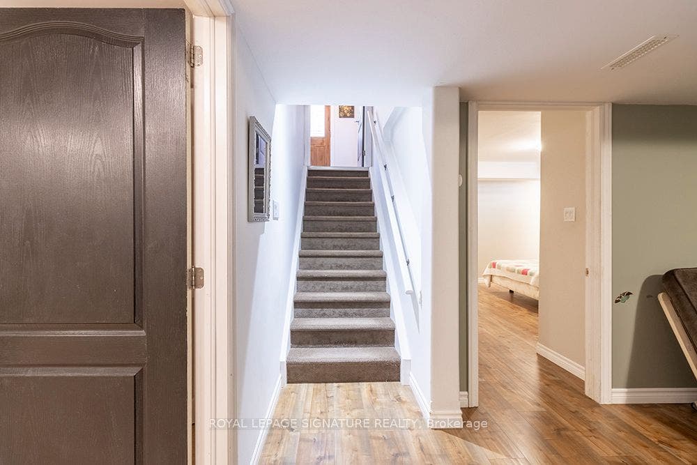 32 Davis Street, Collingwood, Simcoe ON L4P 3T8