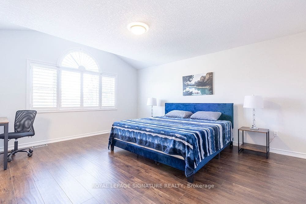 32 Davis Street, Collingwood, Simcoe ON L4P 3T8