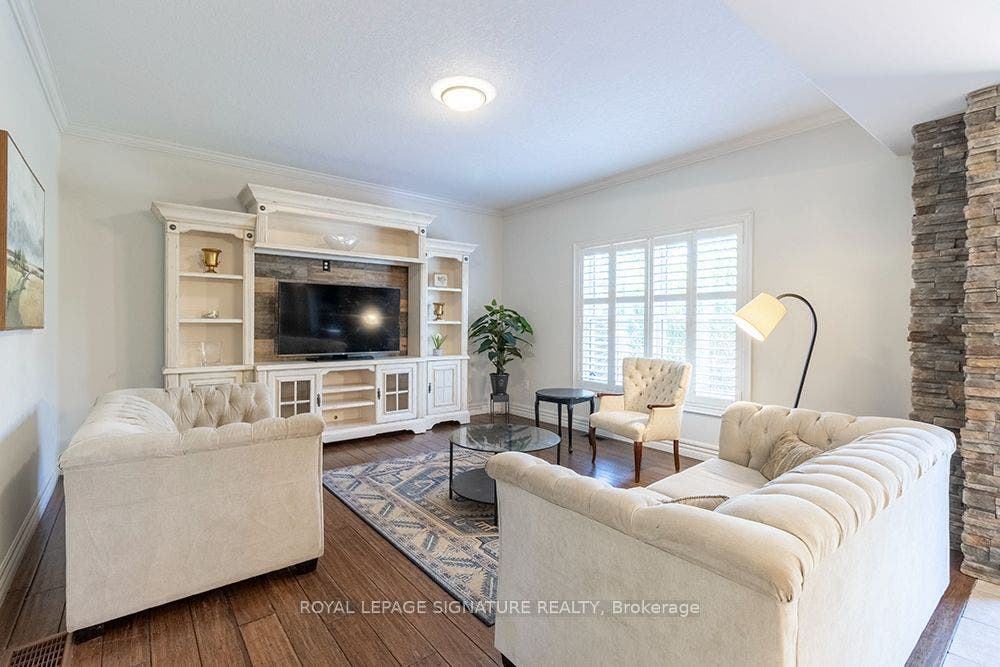 32 Davis Street, Collingwood, Simcoe ON L4P 3T8