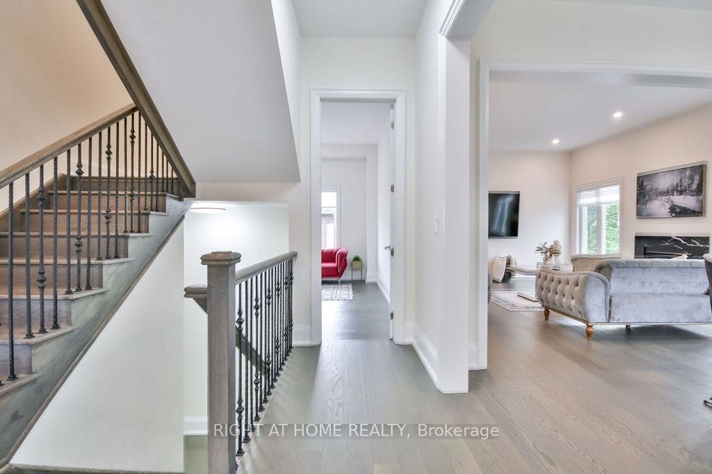 8 Forest Heights Court, Oro-Medonte, Simcoe ON L0L 2E0