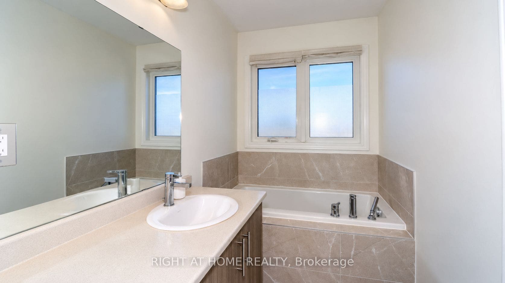 167 Shepherd Drive, Barrie, Simcoe ON L9J 0P9