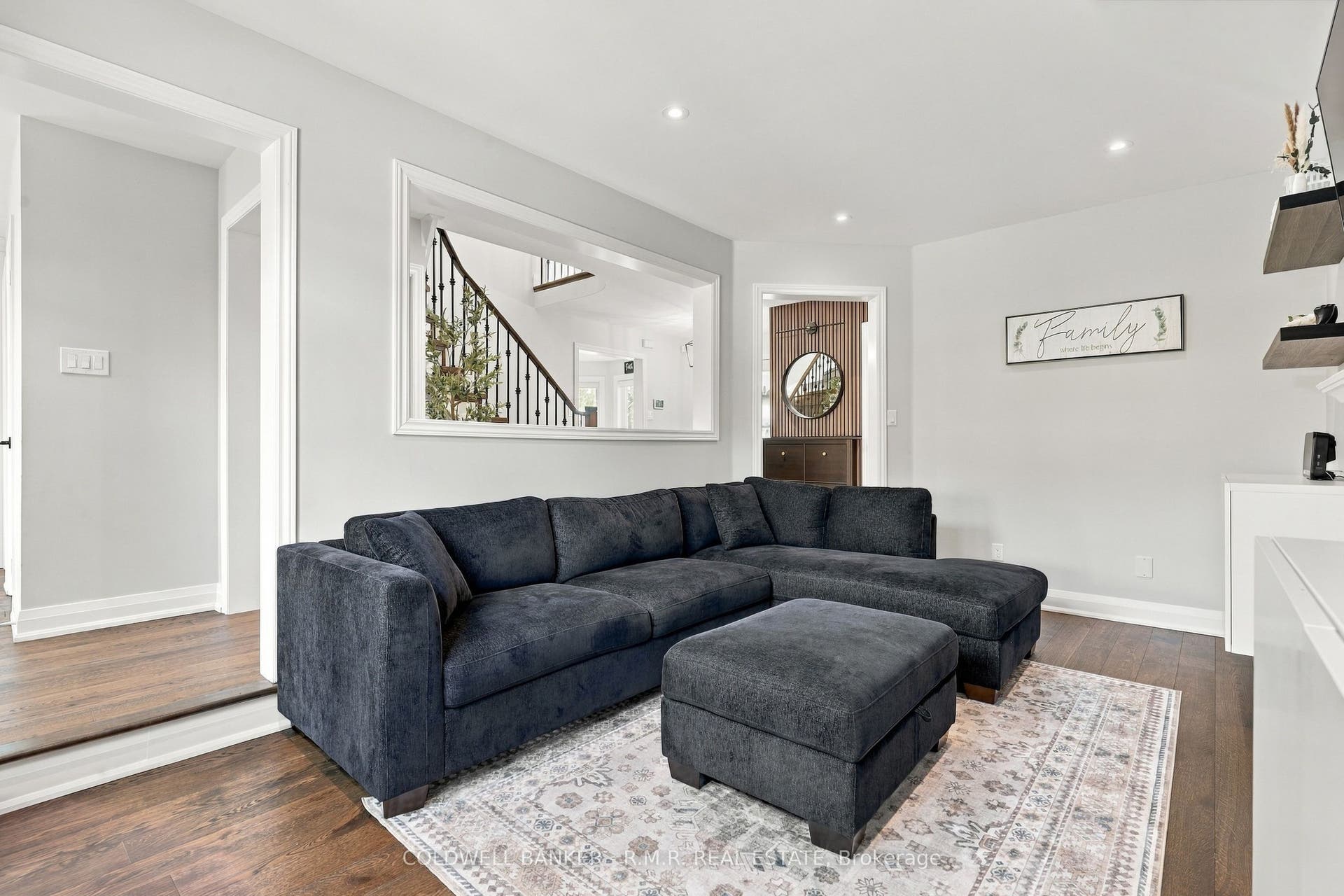 46 HONEY Crescent, Barrie, Simcoe ON L4N 0V3