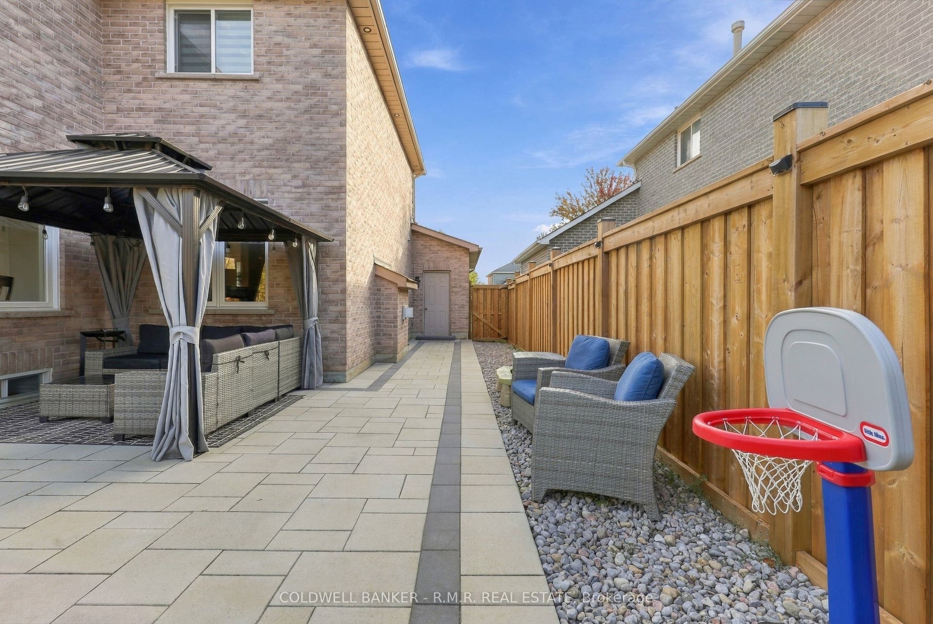 46 HONEY Crescent, Barrie, Simcoe ON L4N 0V3