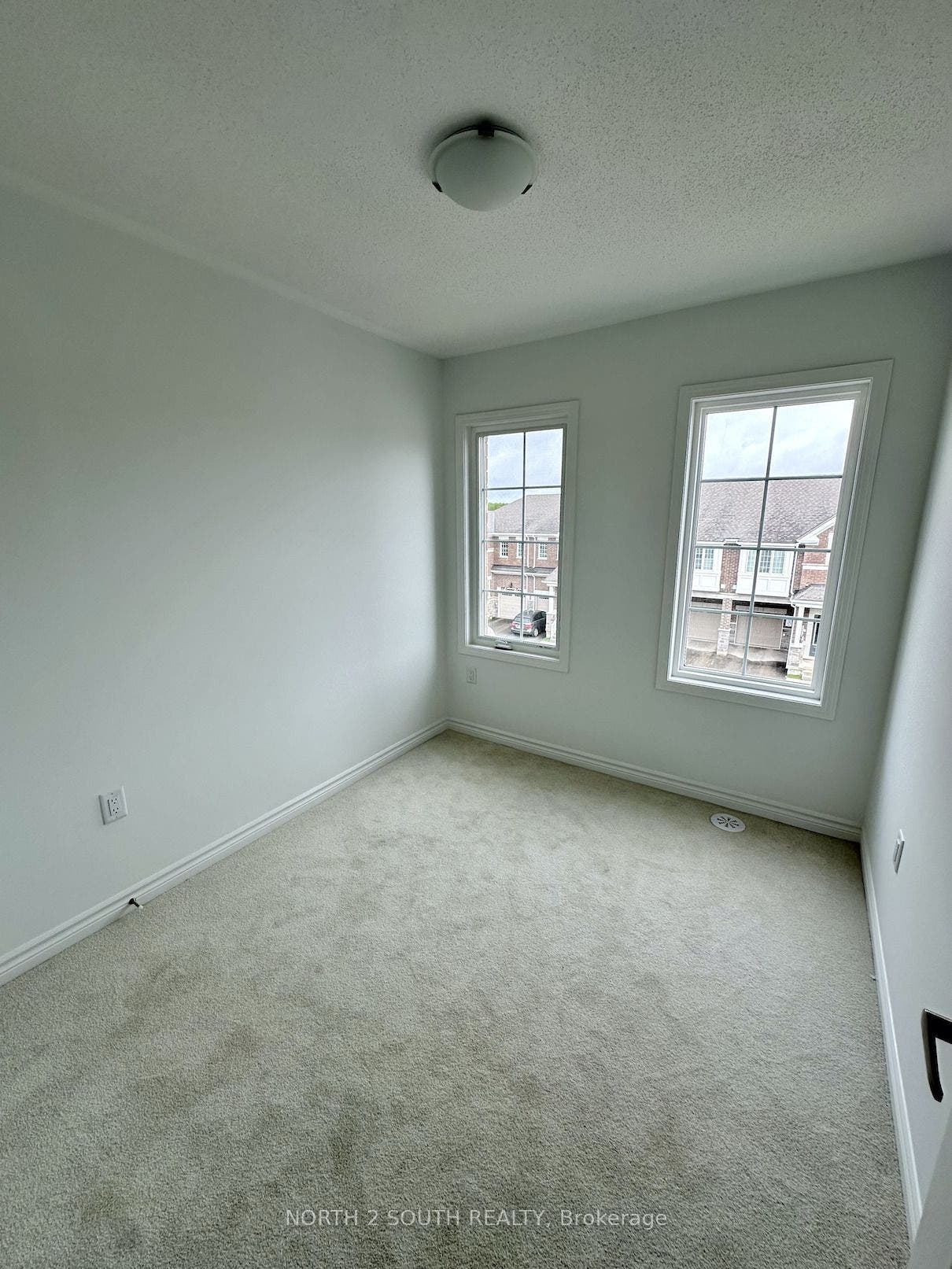 126 Ennerdale Street, Barrie, Simcoe ON L9J 1A5 126 Ennerdale Street, Barrie, Simcoe ON L9J 1A5