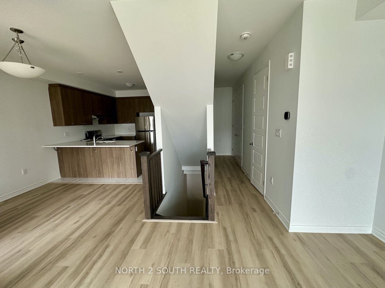 126 Ennerdale Street, Barrie, Simcoe ON L9J 1A5 126 Ennerdale Street, Barrie, Simcoe ON L9J 1A5