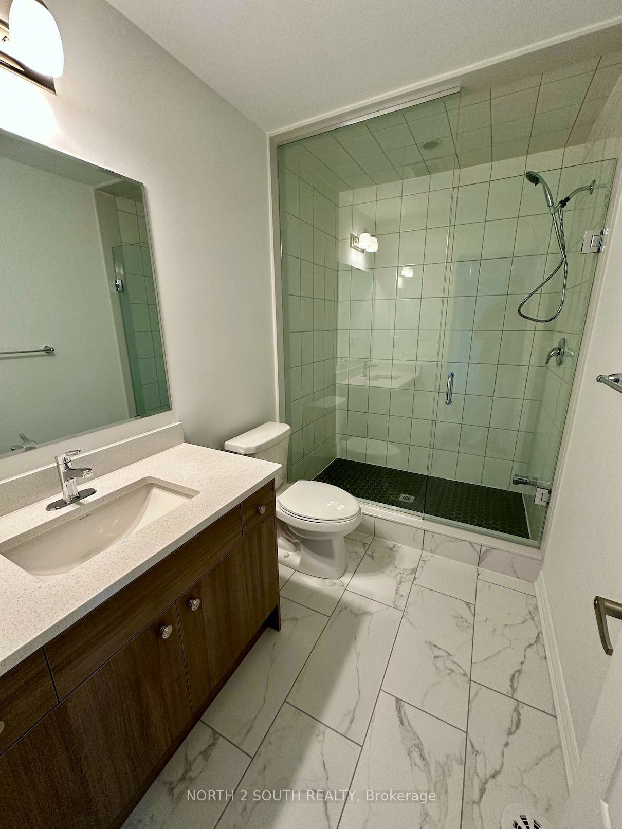 126 Ennerdale Street, Barrie, Simcoe ON L9J 1A5 126 Ennerdale Street, Barrie, Simcoe ON L9J 1A5