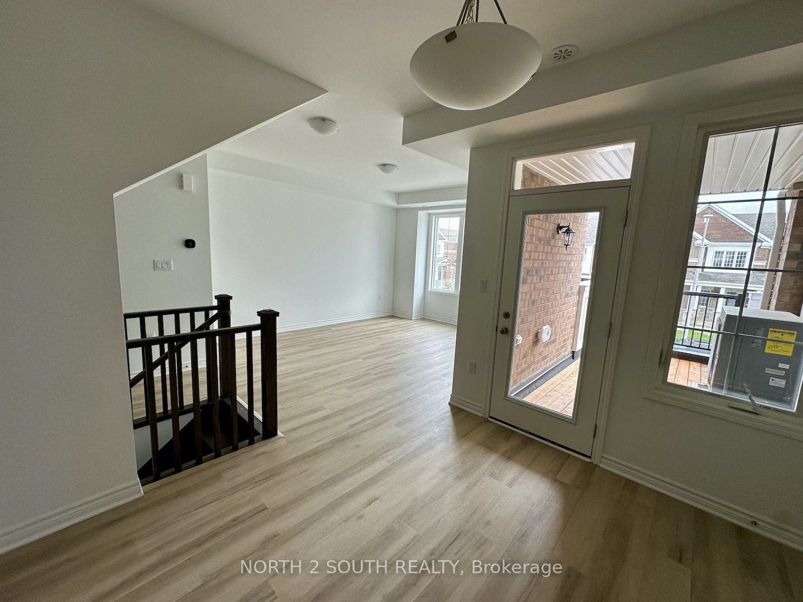 126 Ennerdale Street, Barrie, Simcoe ON L9J 1A5 126 Ennerdale Street, Barrie, Simcoe ON L9J 1A5