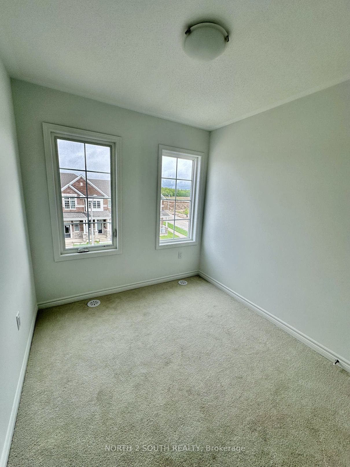 126 Ennerdale Street, Barrie, Simcoe ON L9J 1A5 126 Ennerdale Street, Barrie, Simcoe ON L9J 1A5