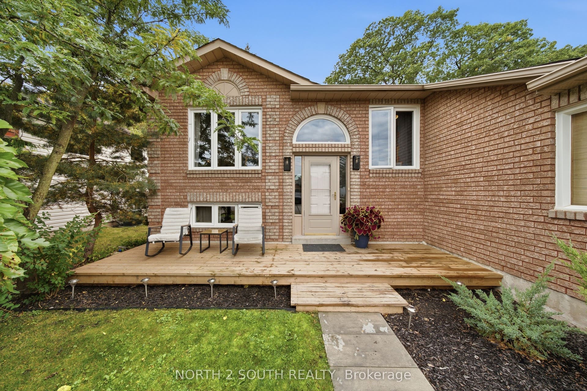 74 Leo Boulevard, Wasaga Beach, Simcoe ON L9Z 1C5 74 Leo Boulevard, Wasaga Beach, Simcoe ON L9Z 1C5