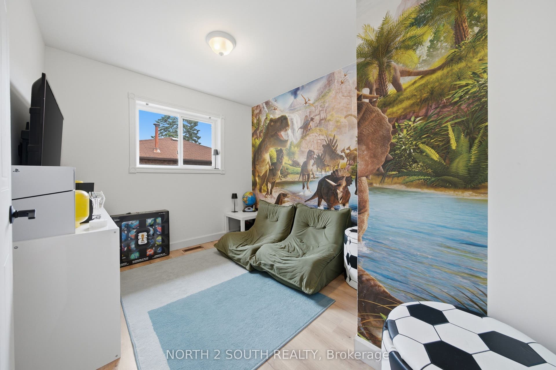 74 Leo Boulevard, Wasaga Beach, Simcoe ON L9Z 1C5 74 Leo Boulevard, Wasaga Beach, Simcoe ON L9Z 1C5