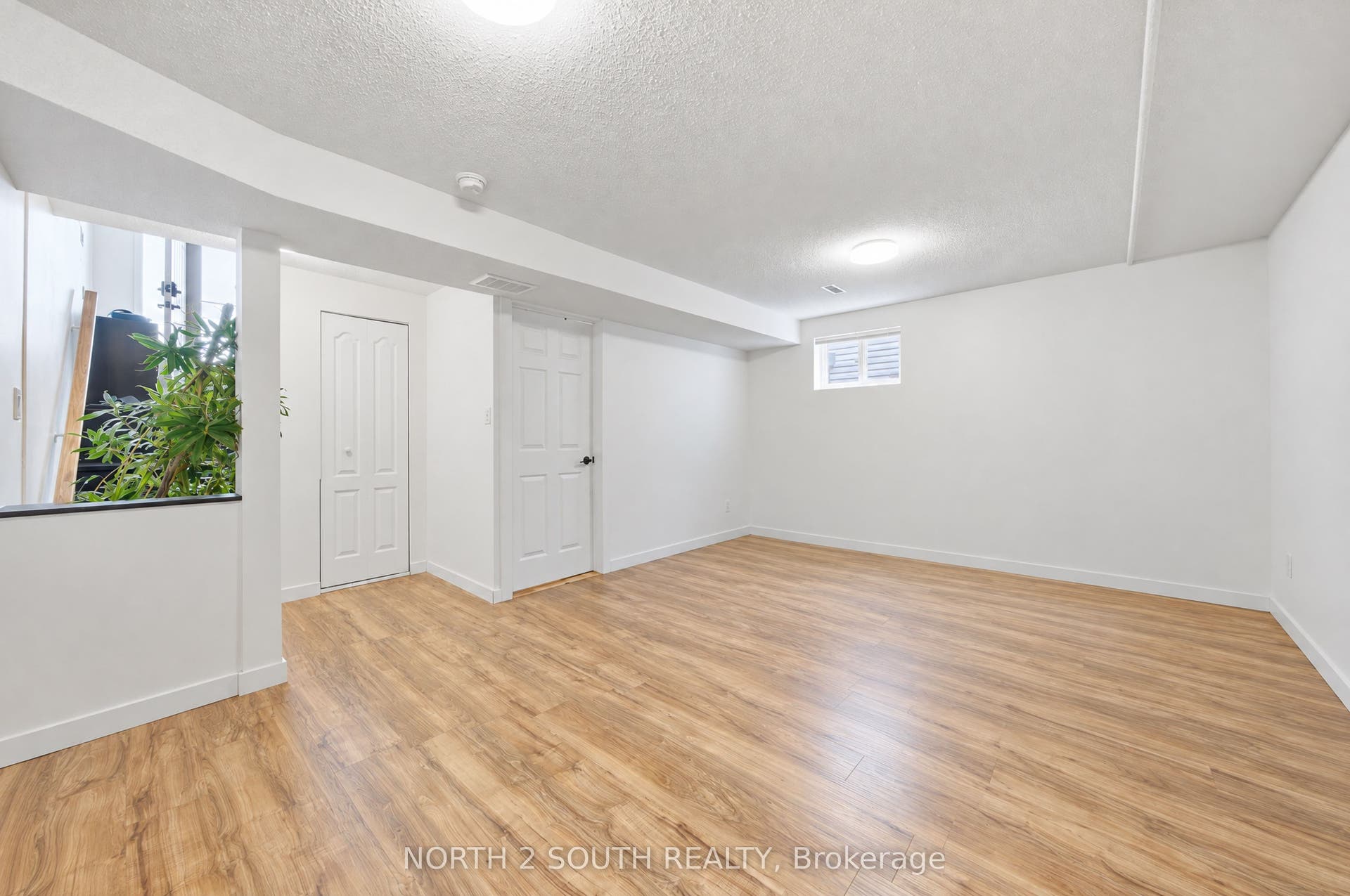74 Leo Boulevard, Wasaga Beach, Simcoe ON L9Z 1C5 74 Leo Boulevard, Wasaga Beach, Simcoe ON L9Z 1C5