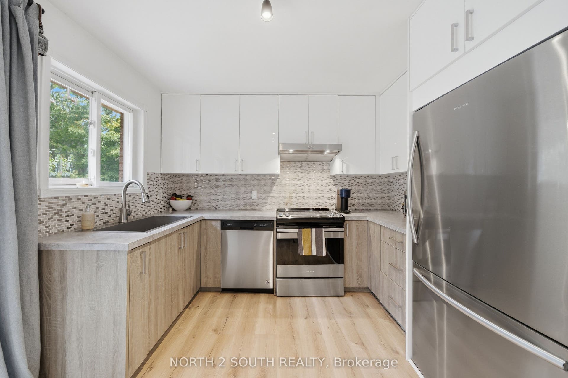 74 Leo Boulevard, Wasaga Beach, Simcoe ON L9Z 1C5 74 Leo Boulevard, Wasaga Beach, Simcoe ON L9Z 1C5