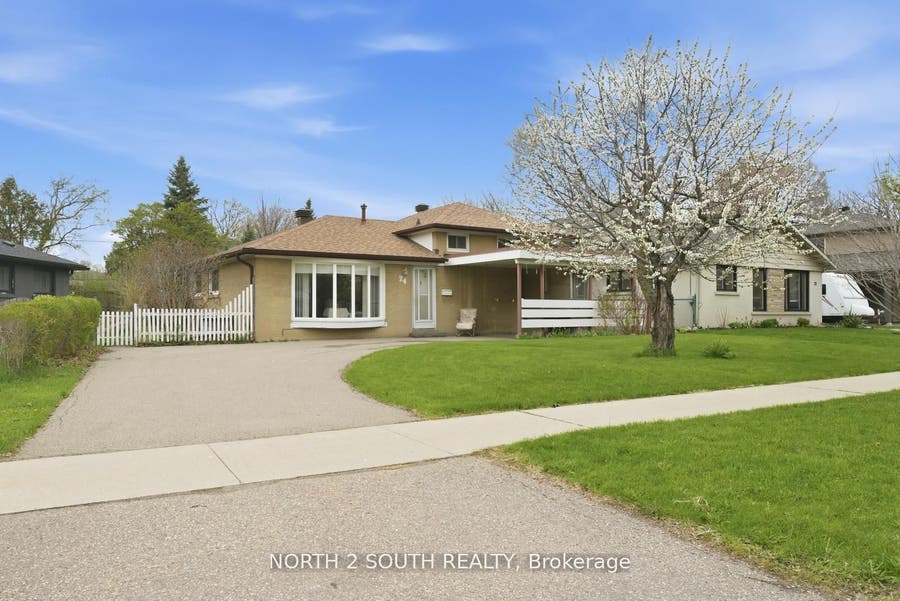 Property photo for 24 Vanderbrent Crescent, Toronto W, Toronto ON