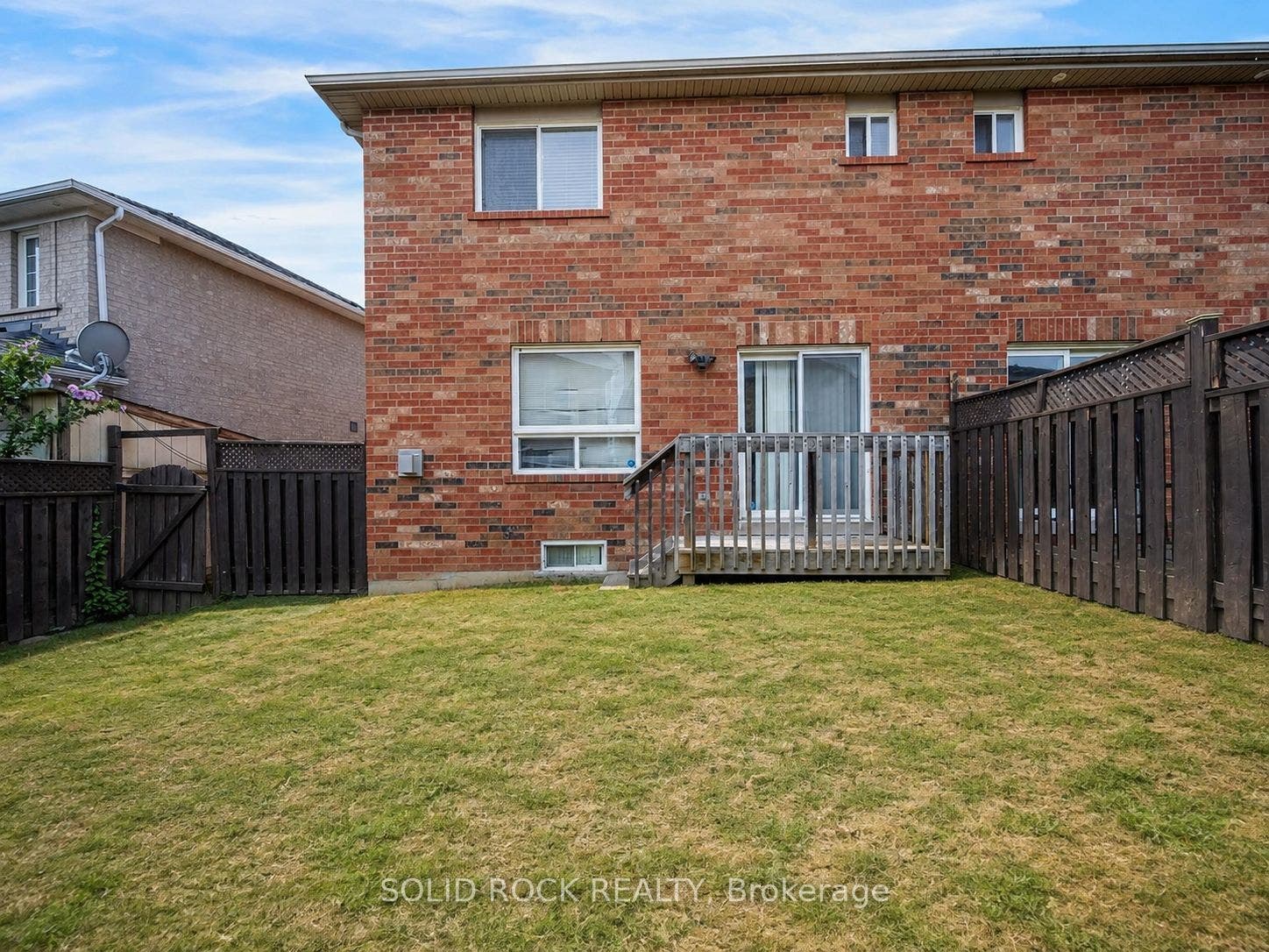 41 Trumpet Valley Boulevard, Brampton, Brampton, Peel ON L7A 2Z8 Fully Fenced Yard