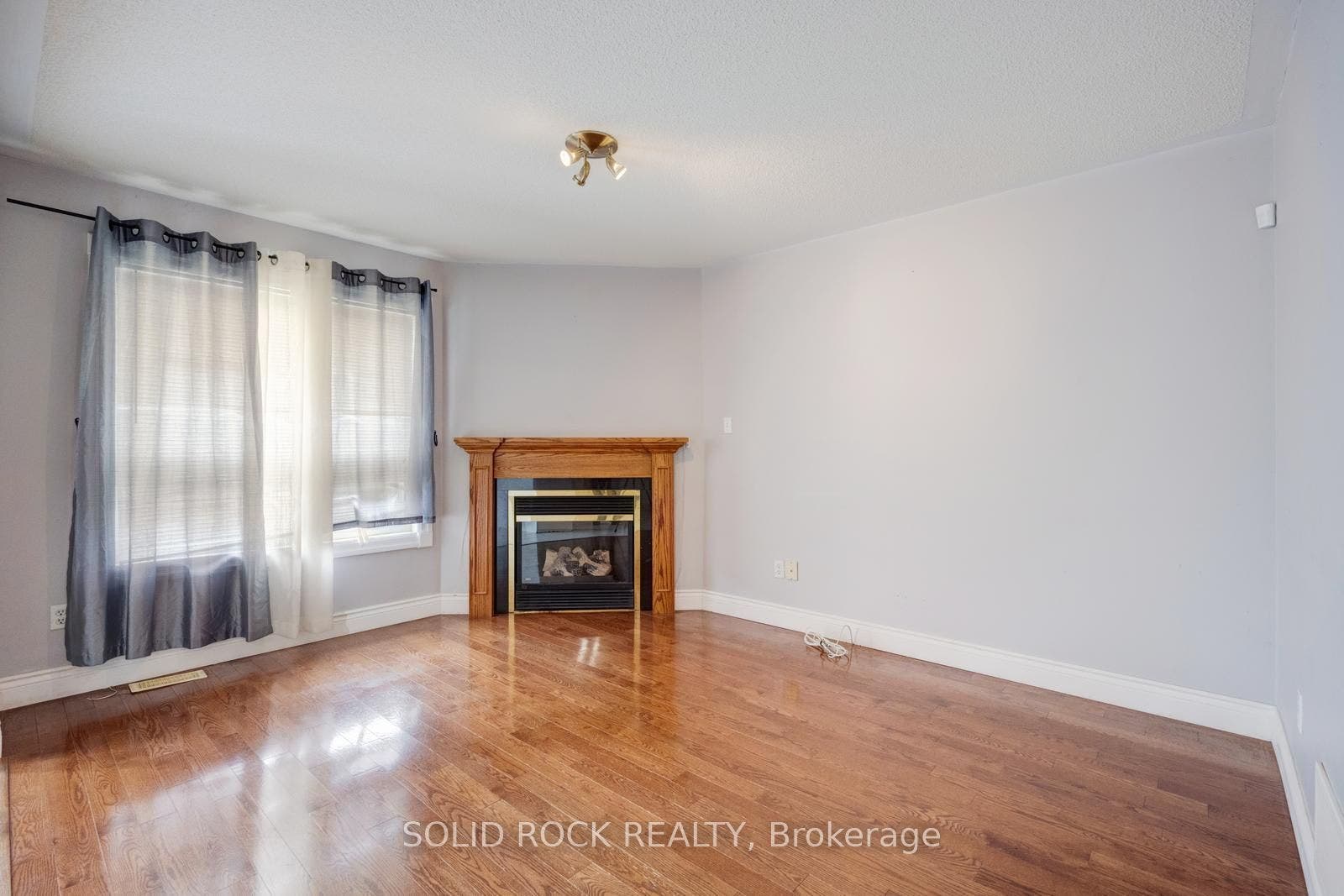 41 Trumpet Valley Boulevard, Brampton, Brampton, Peel ON L7A 2Z8 Family Room
