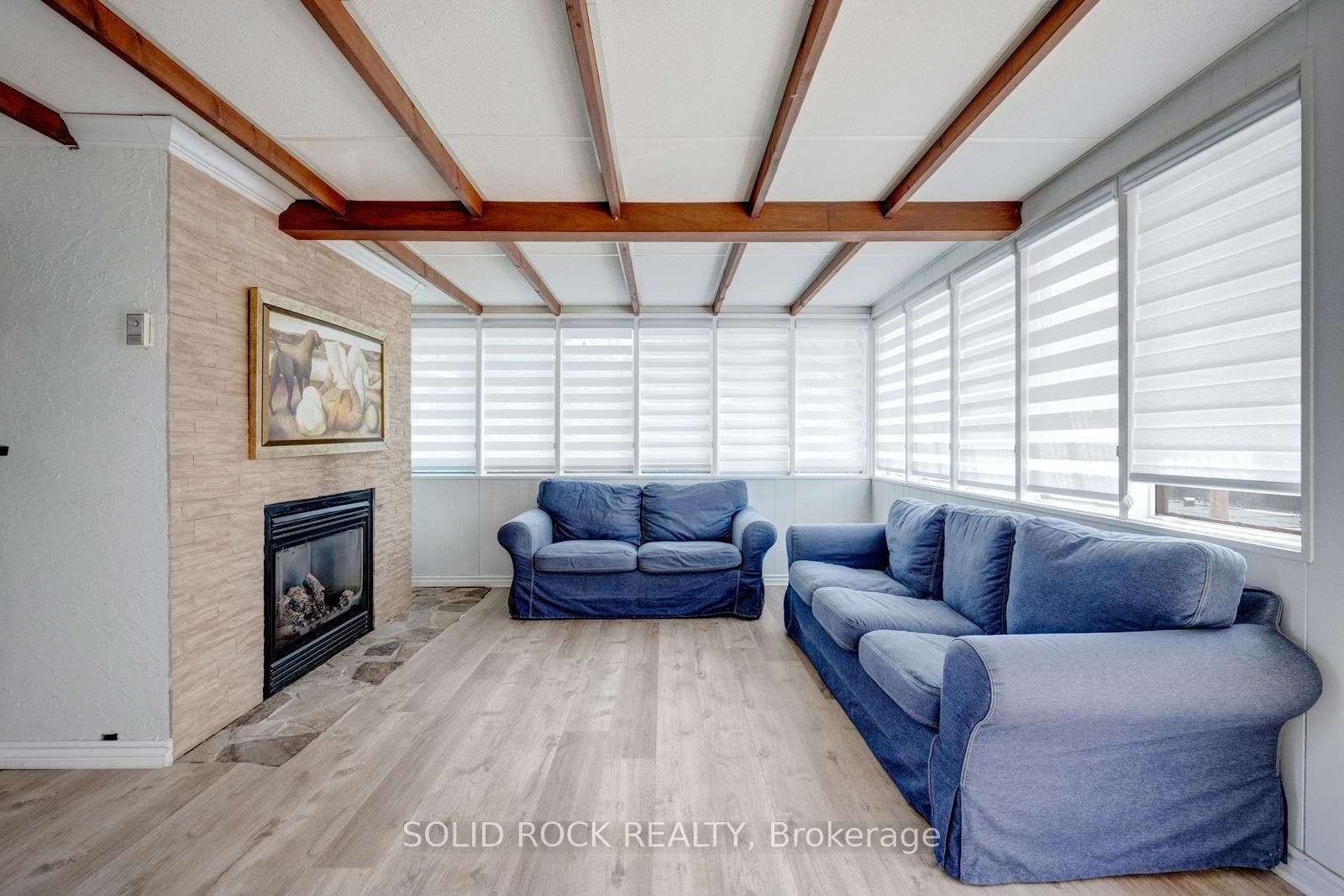 5372 Spruce Avenue, Burlington, Halton ON L7L 1N7