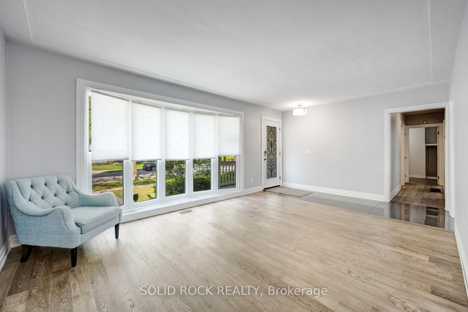 5372 Spruce Avenue, Burlington, Halton ON L7L 1N7