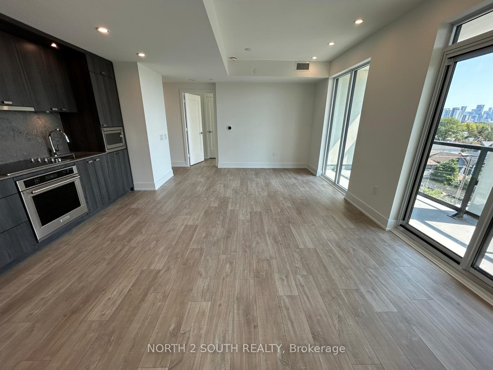 858 Dupont Street, #529, Toronto W, Toronto ON M6G 0C1 858 Dupont Street, #529, Toronto W, Toronto ON M6G 0C1