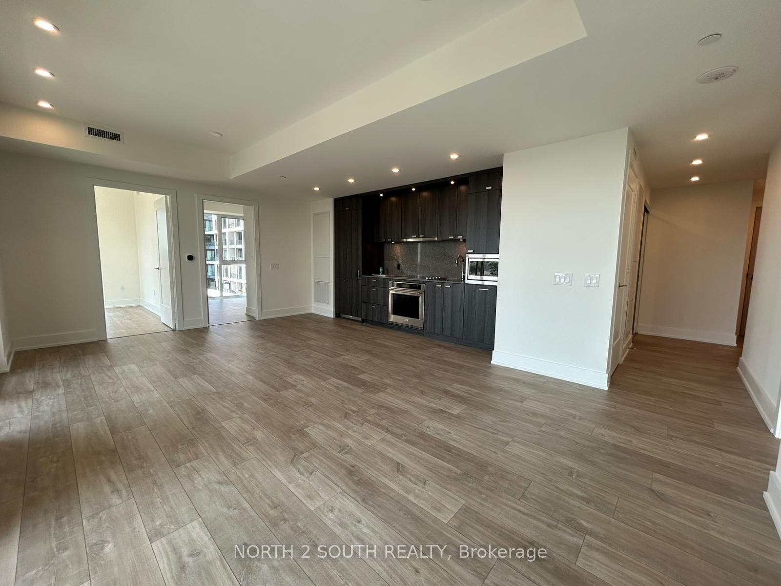 858 Dupont Street, #529, Toronto W, Toronto ON M6G 0C1 858 Dupont Street, #529, Toronto W, Toronto ON M6G 0C1