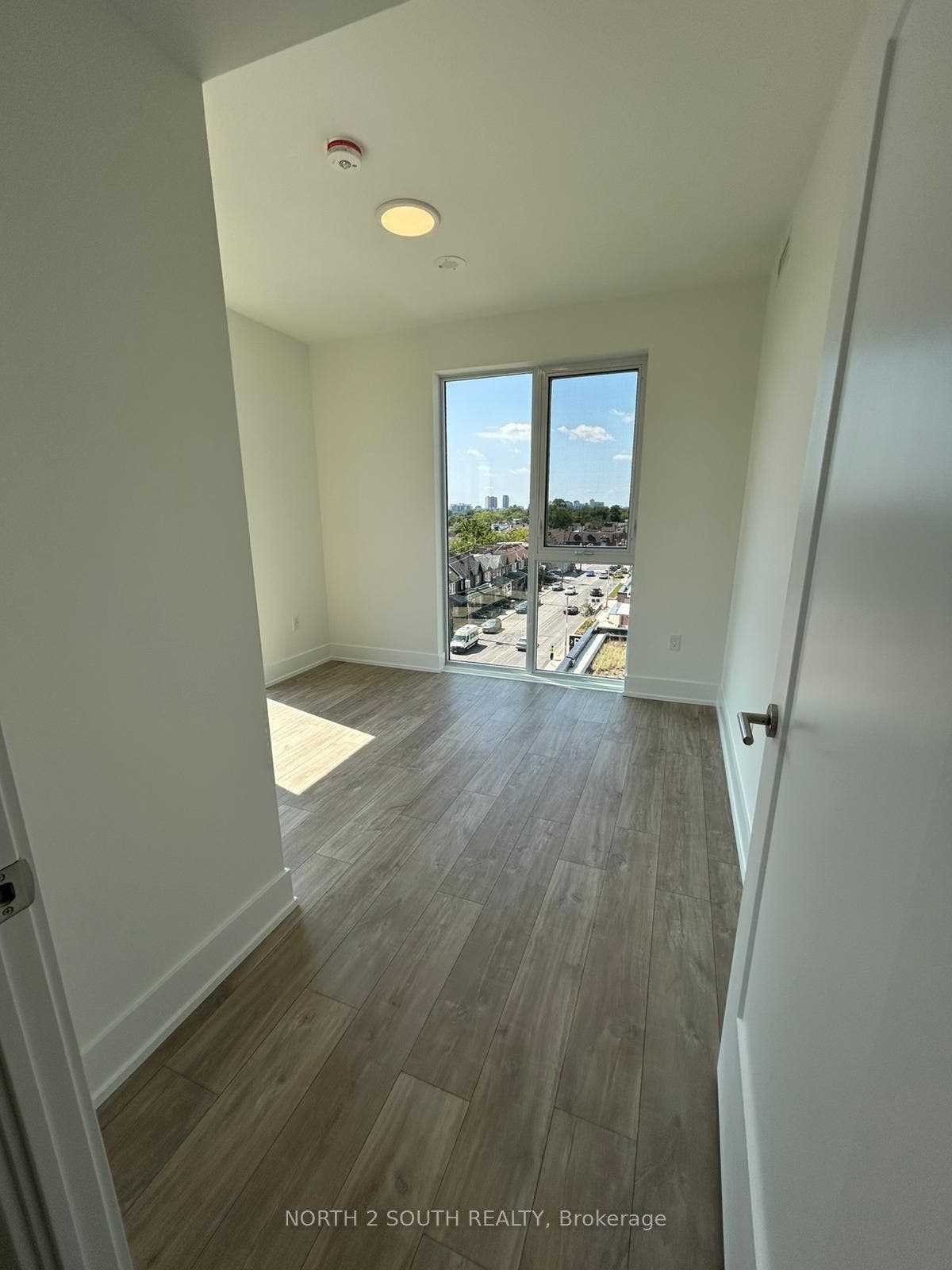 858 Dupont Street, #529, Toronto W, Toronto ON M6G 0C1 858 Dupont Street, #529, Toronto W, Toronto ON M6G 0C1