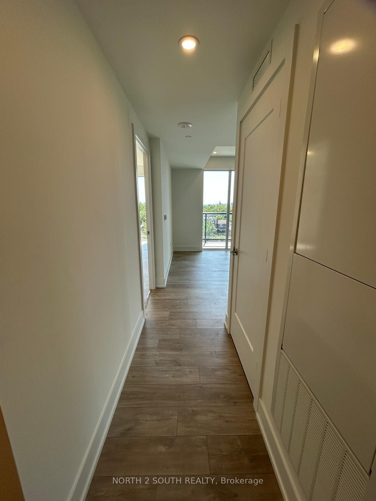 858 Dupont Street, #529, Toronto W, Toronto ON M6G 0C1 858 Dupont Street, #529, Toronto W, Toronto ON M6G 0C1