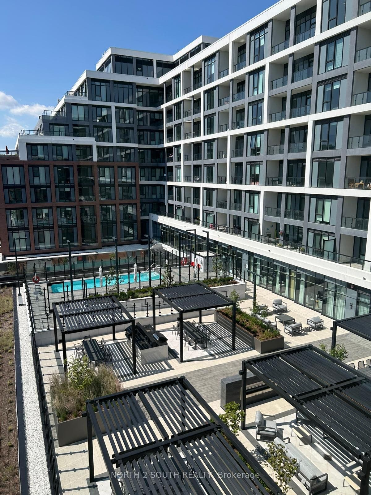 858 Dupont Street, #529, Toronto W, Toronto ON M6G 0C1 858 Dupont Street, #529, Toronto W, Toronto ON M6G 0C1