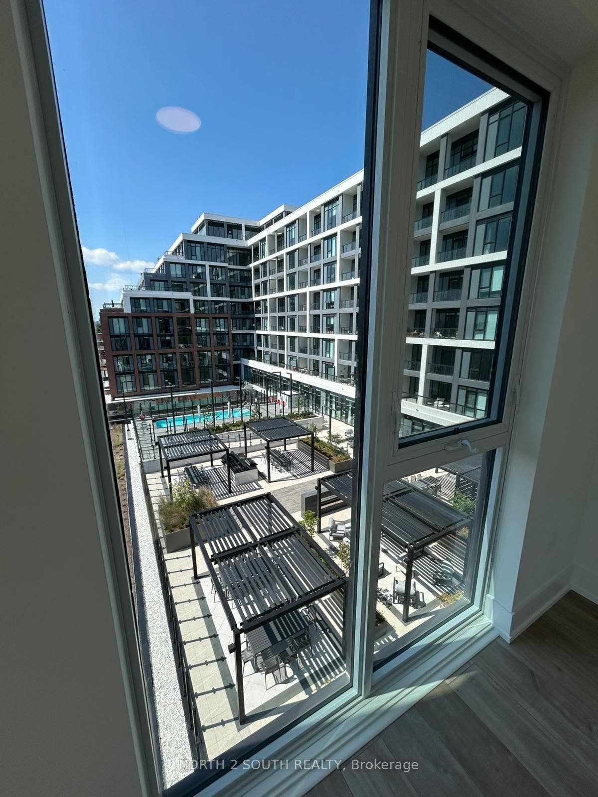 858 Dupont Street, #529, Toronto W, Toronto ON M6G 0C1 858 Dupont Street, #529, Toronto W, Toronto ON M6G 0C1