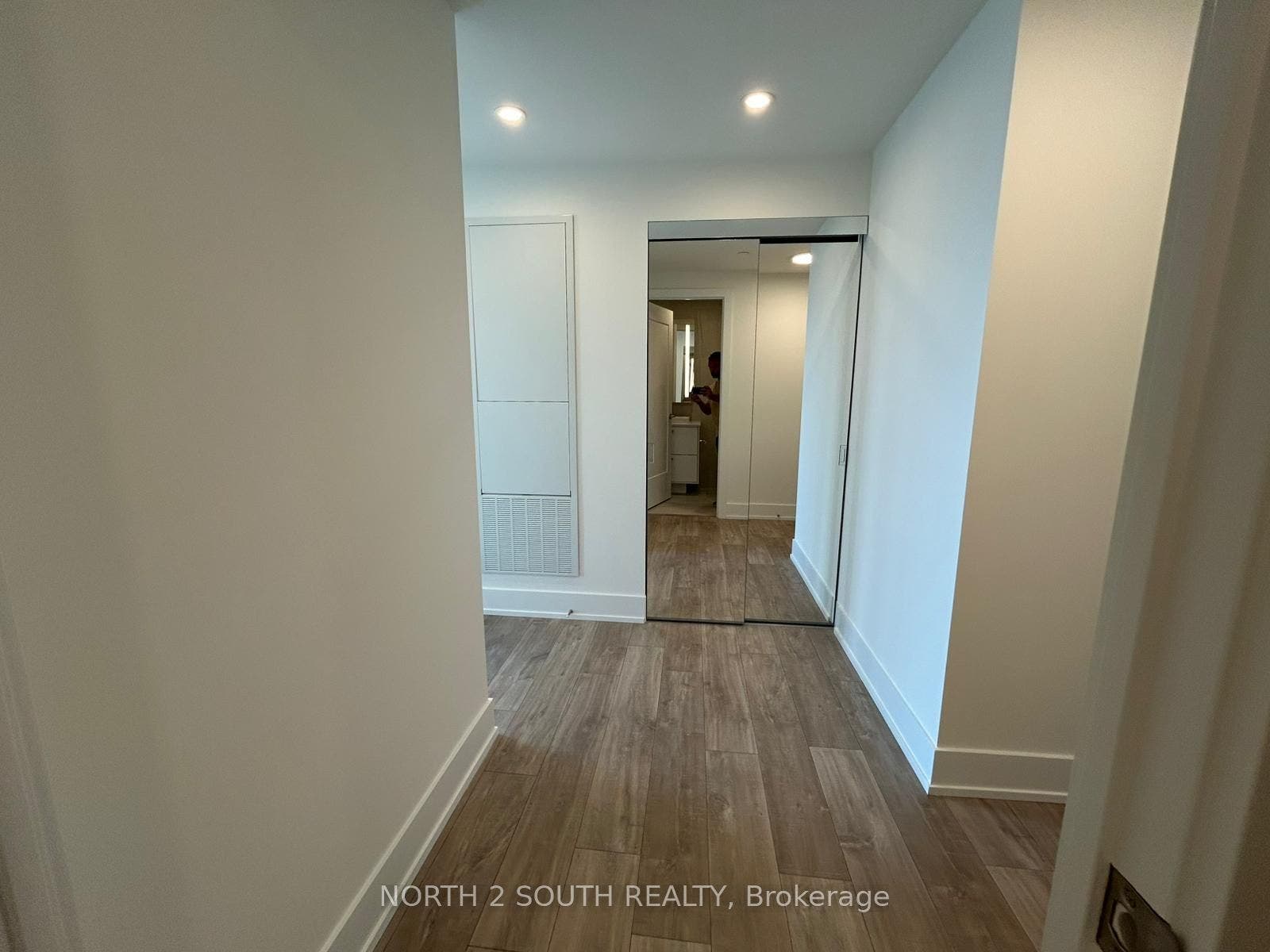 858 Dupont Street, #529, Toronto W, Toronto ON M6G 0C1 858 Dupont Street, #529, Toronto W, Toronto ON M6G 0C1
