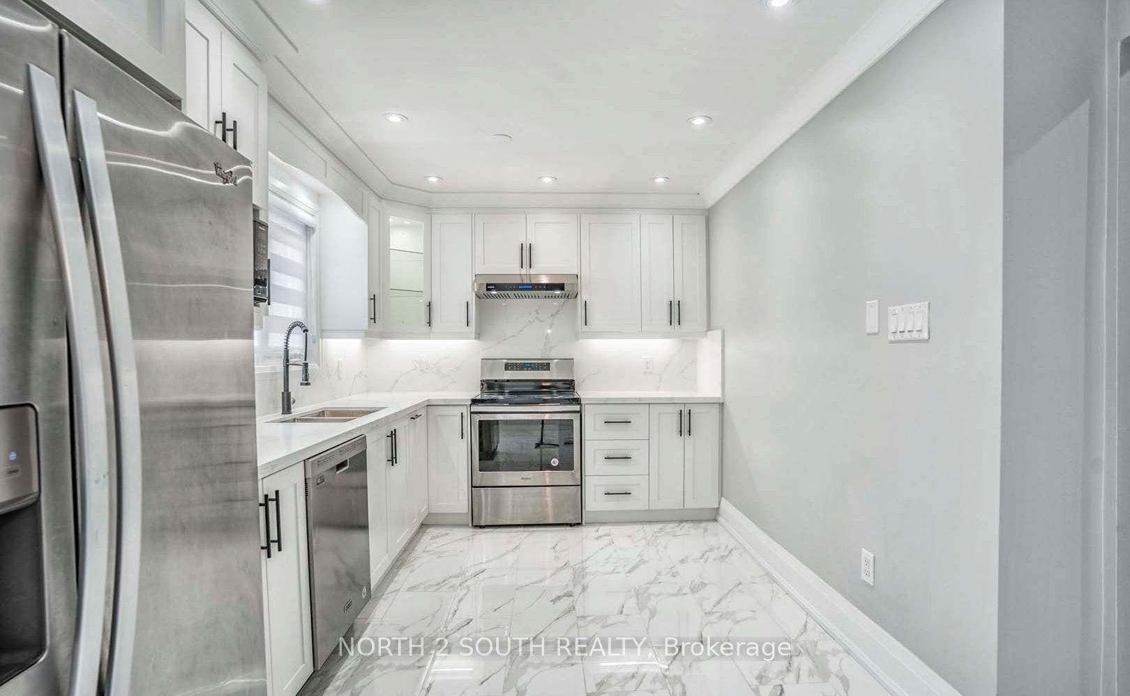 37 Loire Court, #upper, Toronto W, Toronto ON M9V 4Z7 37 Loire Court, #upper, Toronto W, Toronto ON M9V 4Z7