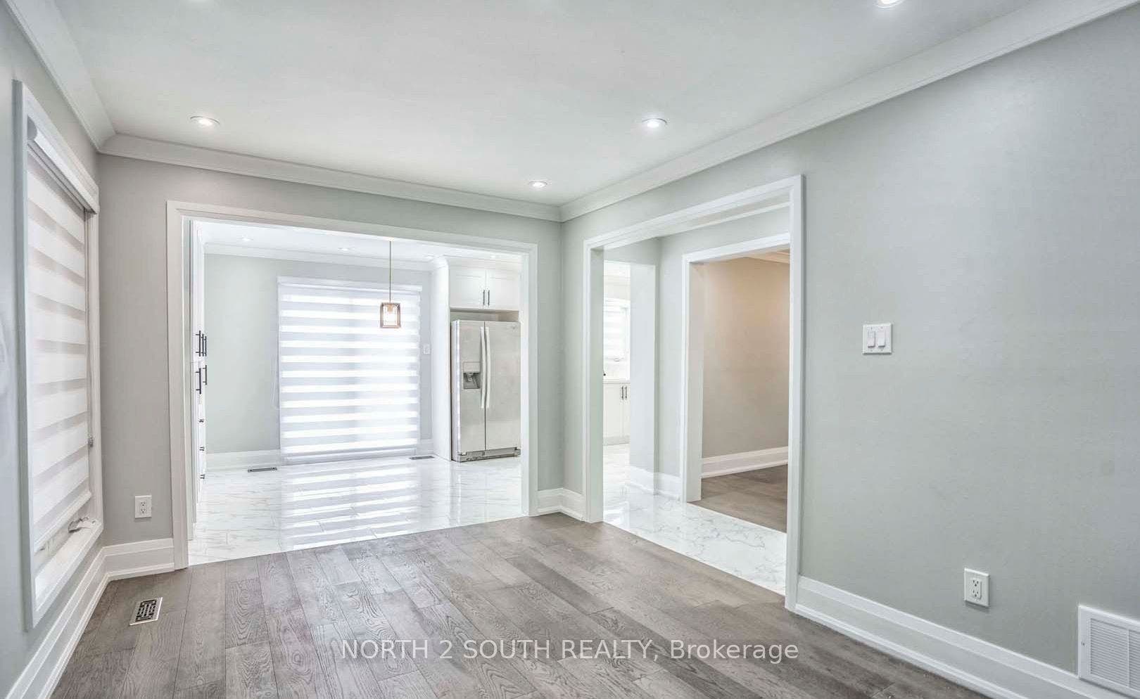 37 Loire Court, #upper, Toronto W, Toronto ON M9V 4Z7 37 Loire Court, #upper, Toronto W, Toronto ON M9V 4Z7
