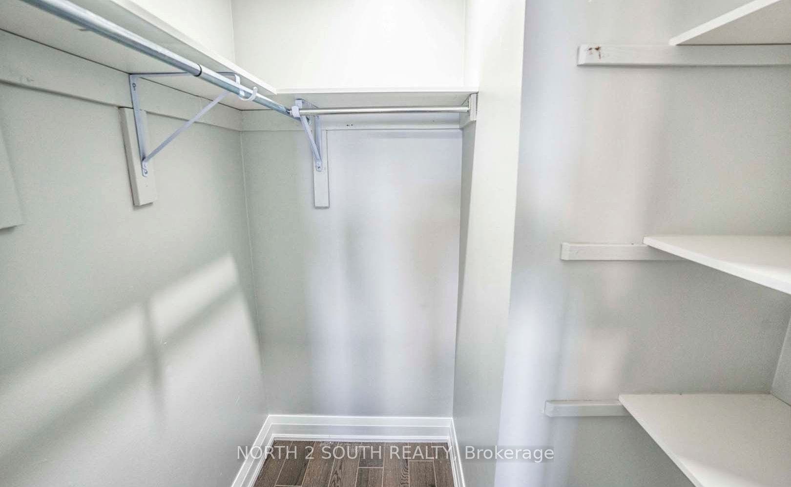 37 Loire Court, #upper, Toronto W, Toronto ON M9V 4Z7 37 Loire Court, #upper, Toronto W, Toronto ON M9V 4Z7