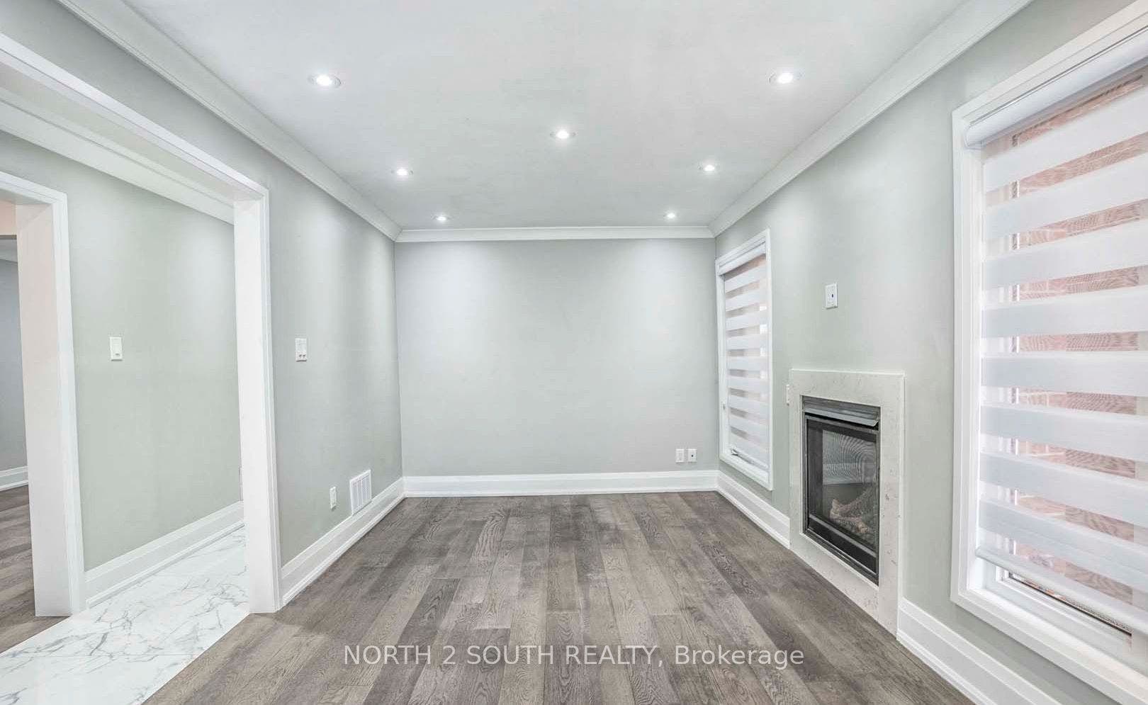 37 Loire Court, #upper, Toronto W, Toronto ON M9V 4Z7 37 Loire Court, #upper, Toronto W, Toronto ON M9V 4Z7