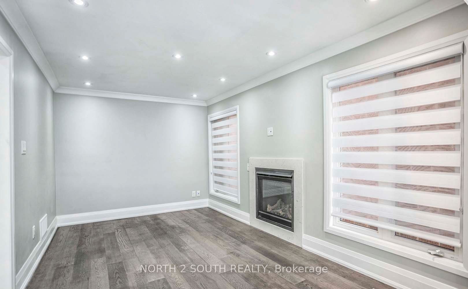 37 Loire Court, #upper, Toronto W, Toronto ON M9V 4Z7 37 Loire Court, #upper, Toronto W, Toronto ON M9V 4Z7