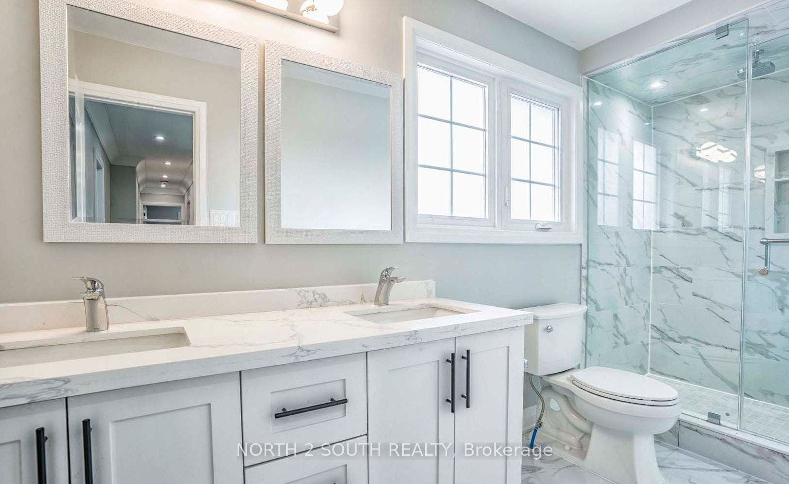 37 Loire Court, #upper, Toronto W, Toronto ON M9V 4Z7 37 Loire Court, #upper, Toronto W, Toronto ON M9V 4Z7