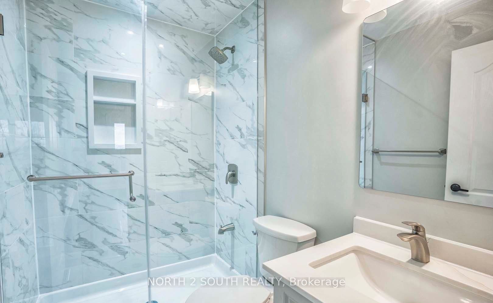 37 Loire Court, #upper, Toronto W, Toronto ON M9V 4Z7 37 Loire Court, #upper, Toronto W, Toronto ON M9V 4Z7