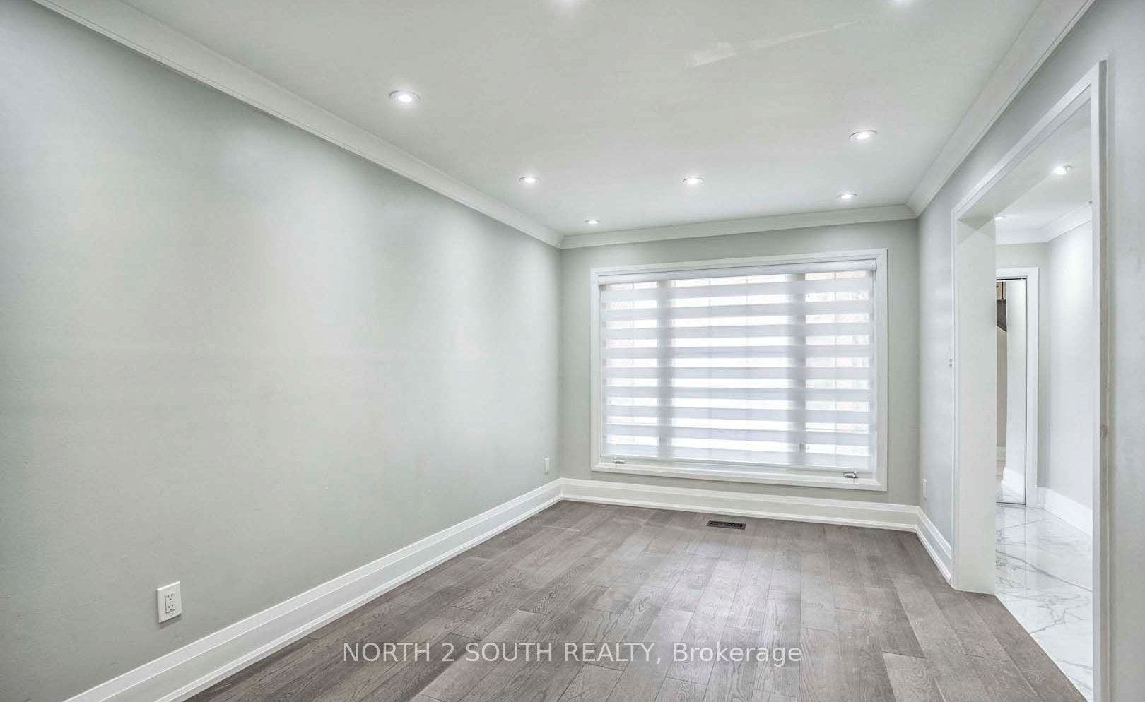 37 Loire Court, #upper, Toronto W, Toronto ON M9V 4Z7 37 Loire Court, #upper, Toronto W, Toronto ON M9V 4Z7