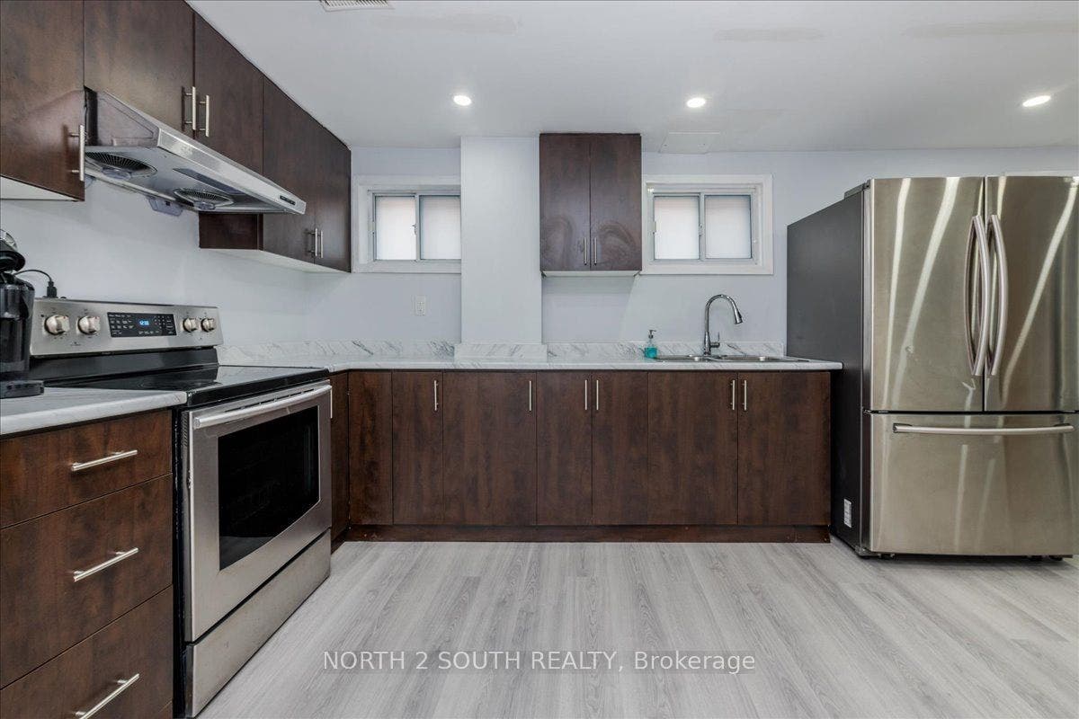 7520 Langworthy Drive, #Lower, Mississauga, Peel ON L4T 2R9 7520 Langworthy Drive, #Lower, Mississauga, Peel ON L4T 2R9