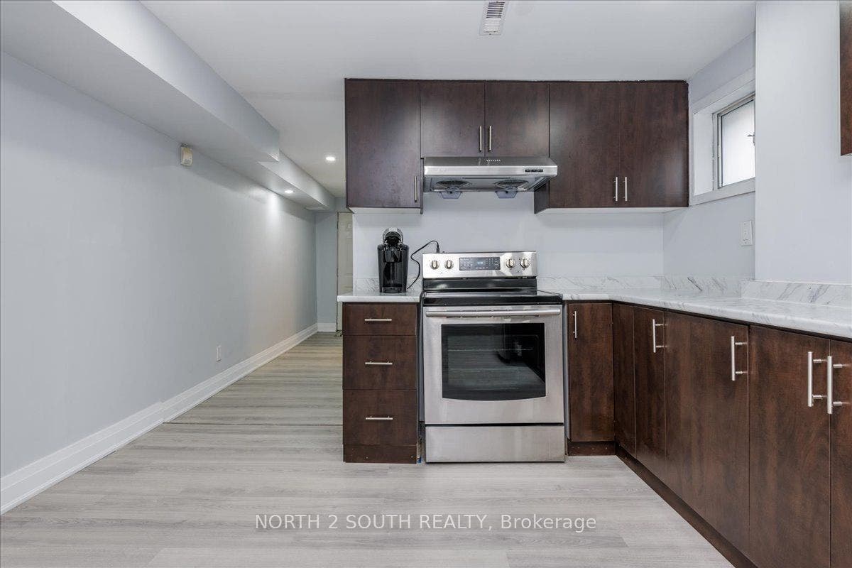 7520 Langworthy Drive, #Lower, Mississauga, Peel ON L4T 2R9 7520 Langworthy Drive, #Lower, Mississauga, Peel ON L4T 2R9