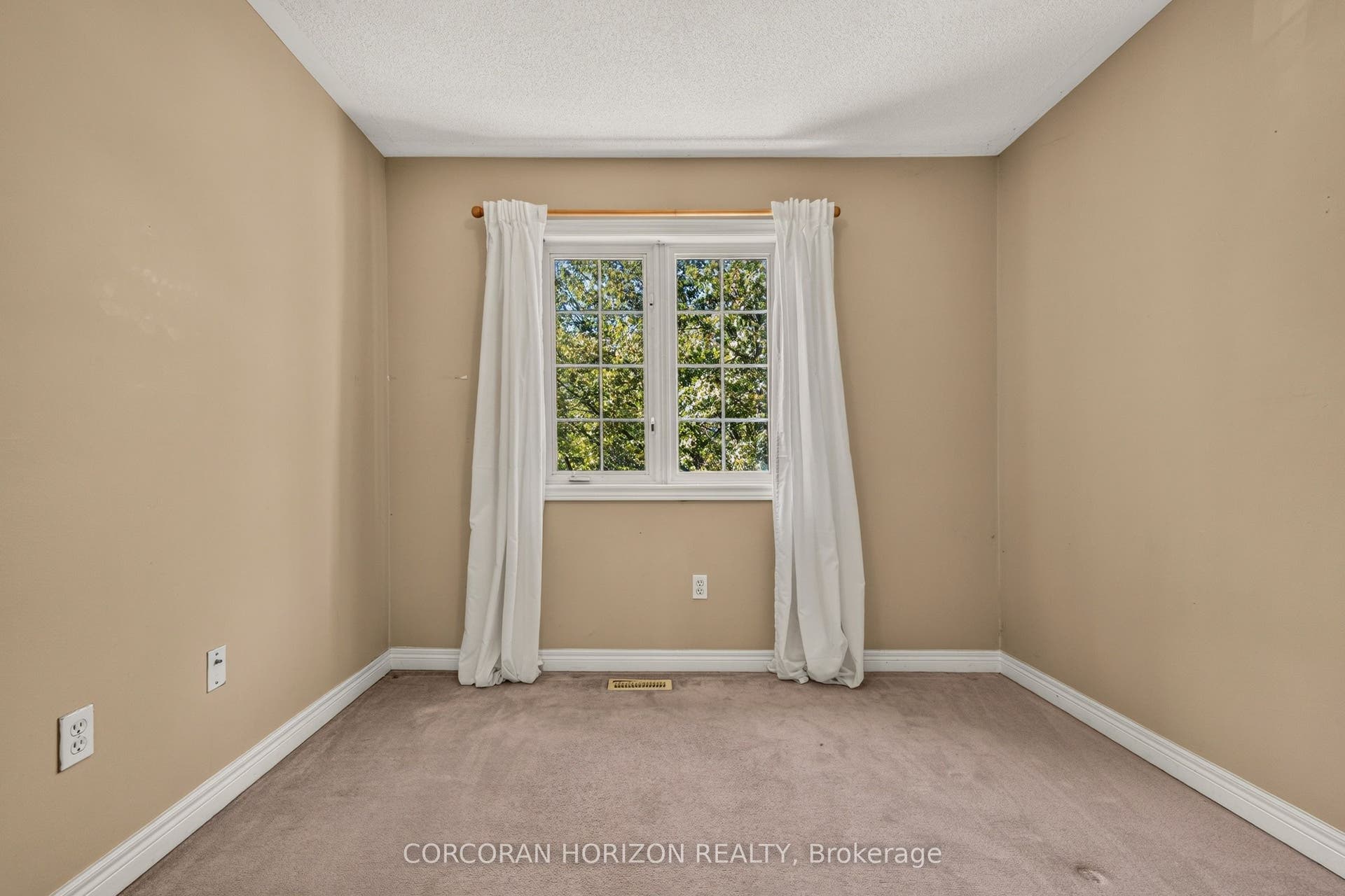 2871 Darien Road, #14, Burlington, Halton ON L7M 4R6