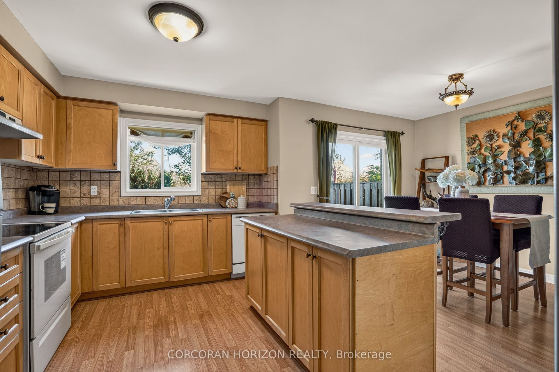 2871 Darien Road, #14, Burlington, Halton ON L7M 4R6