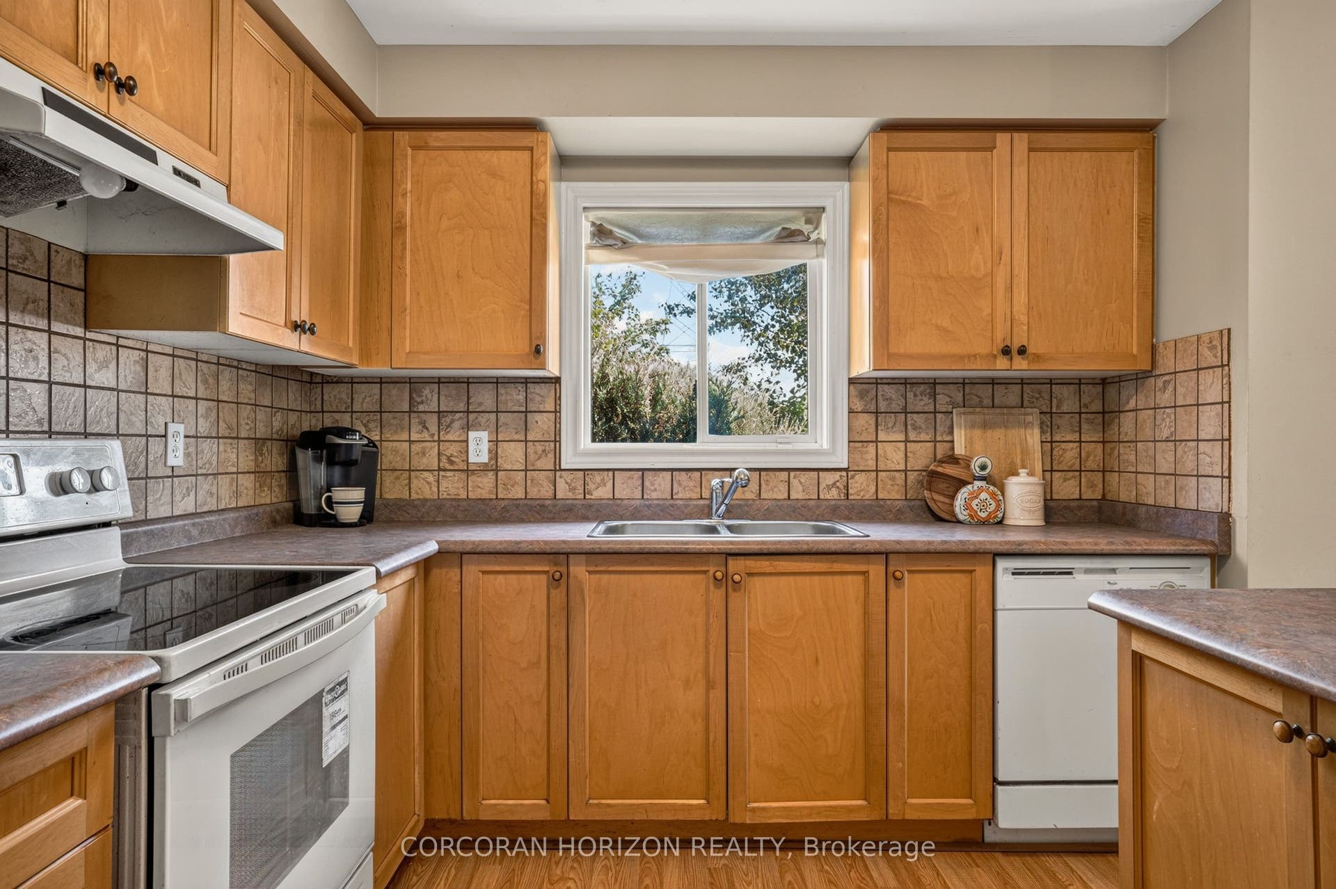 2871 Darien Road, #14, Burlington, Halton ON L7M 4R6