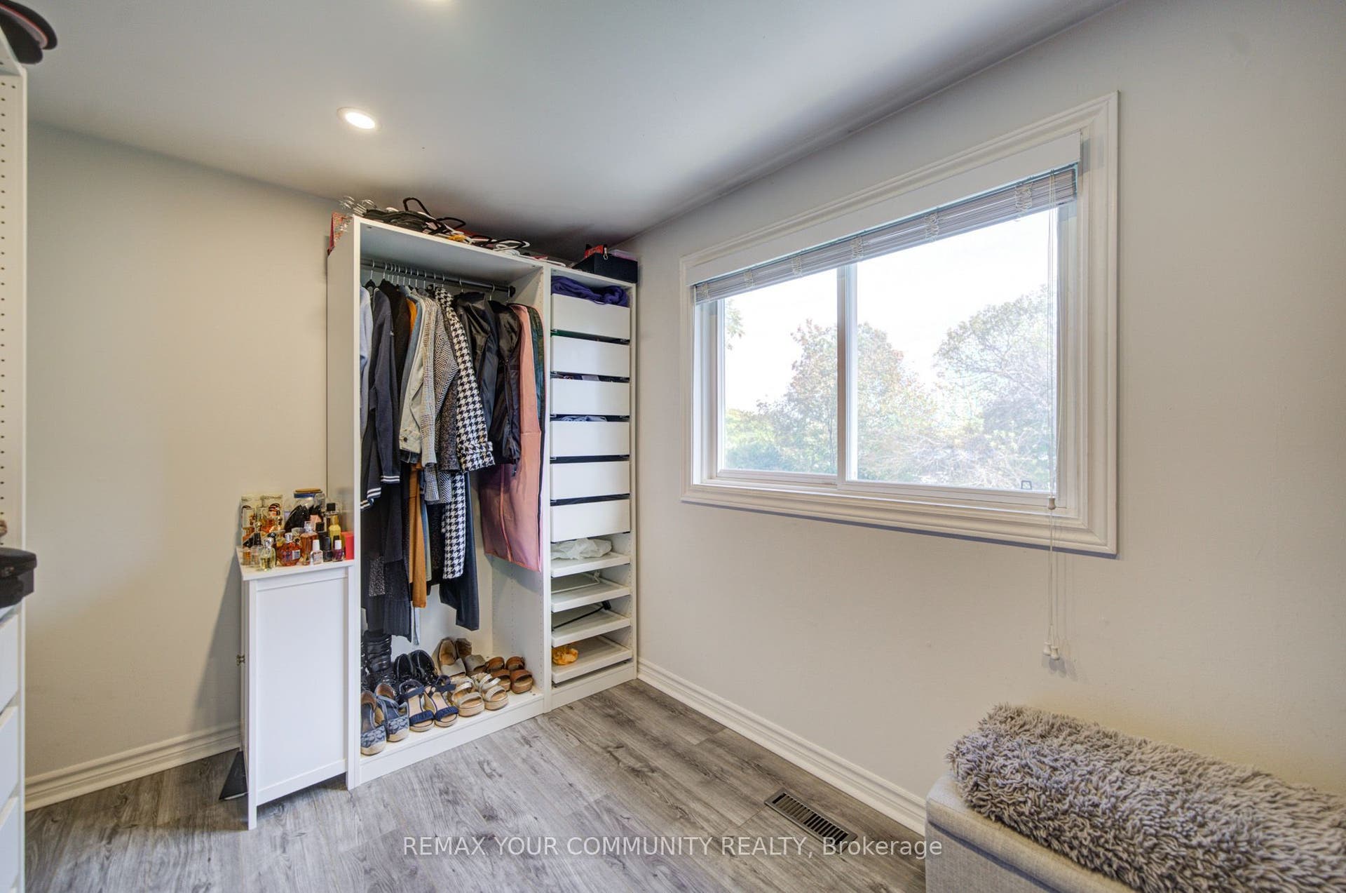 3205 Martins Pine Court, Mississauga, Peel ON L5L 1G2