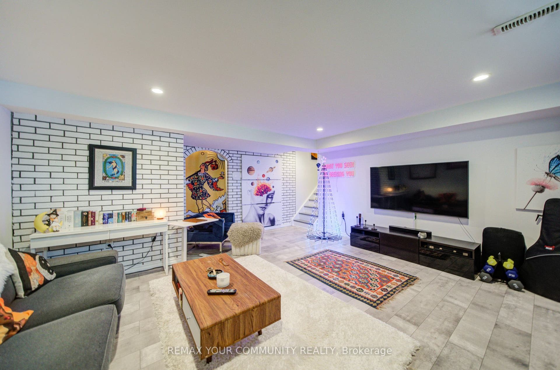 3205 Martins Pine Court, Mississauga, Peel ON L5L 1G2