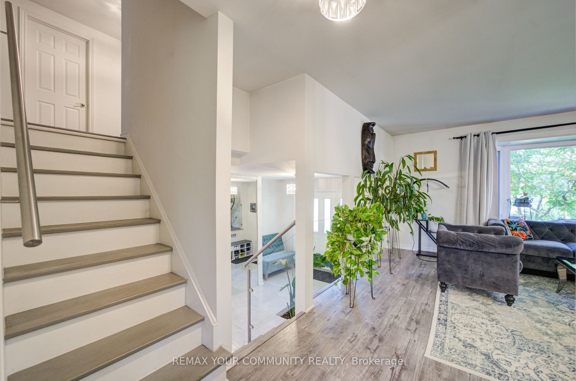 3205 Martins Pine Court, Mississauga, Peel ON L5L 1G2