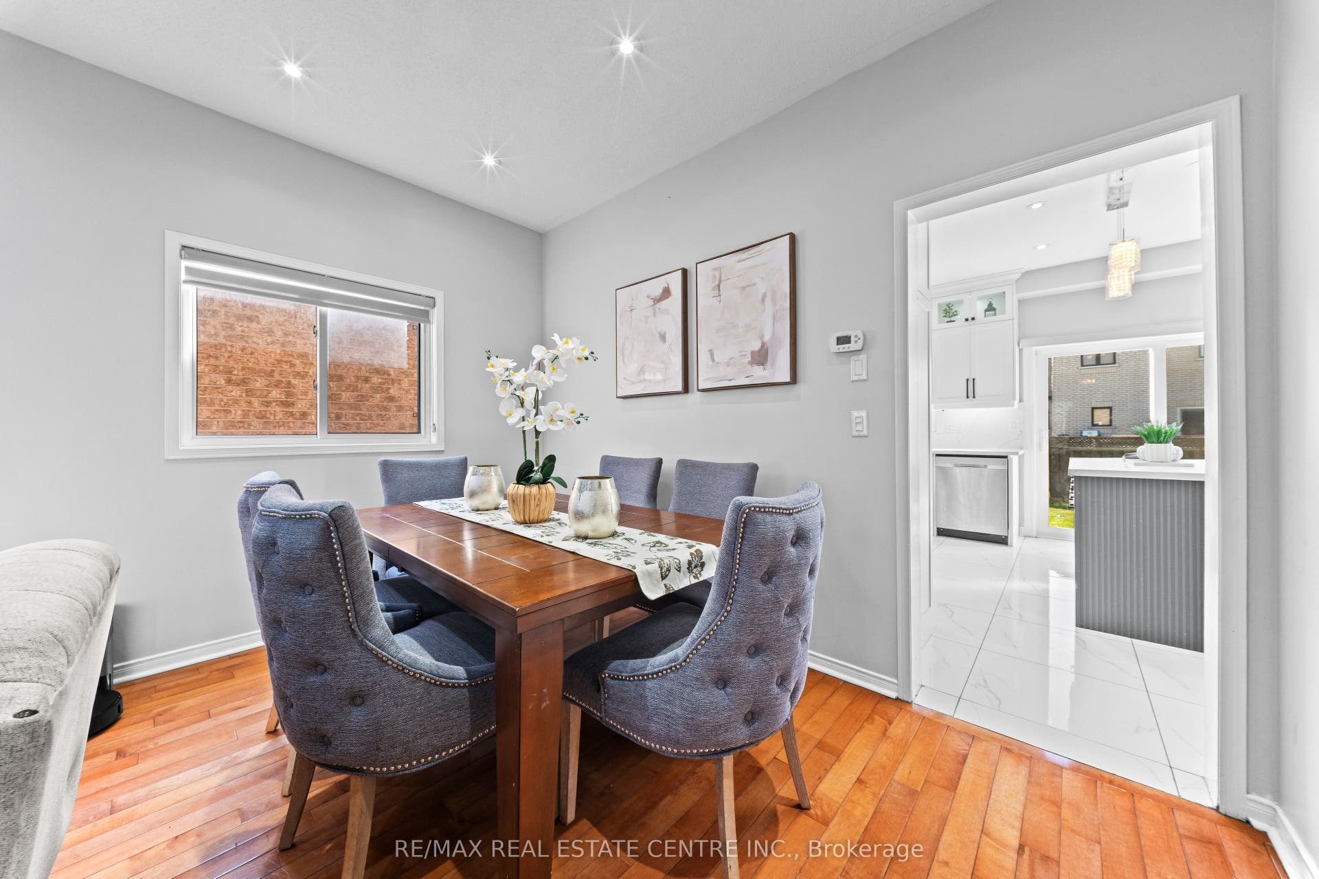 10 Midvale Road, Brampton, Brampton, Peel ON L7A 2N1