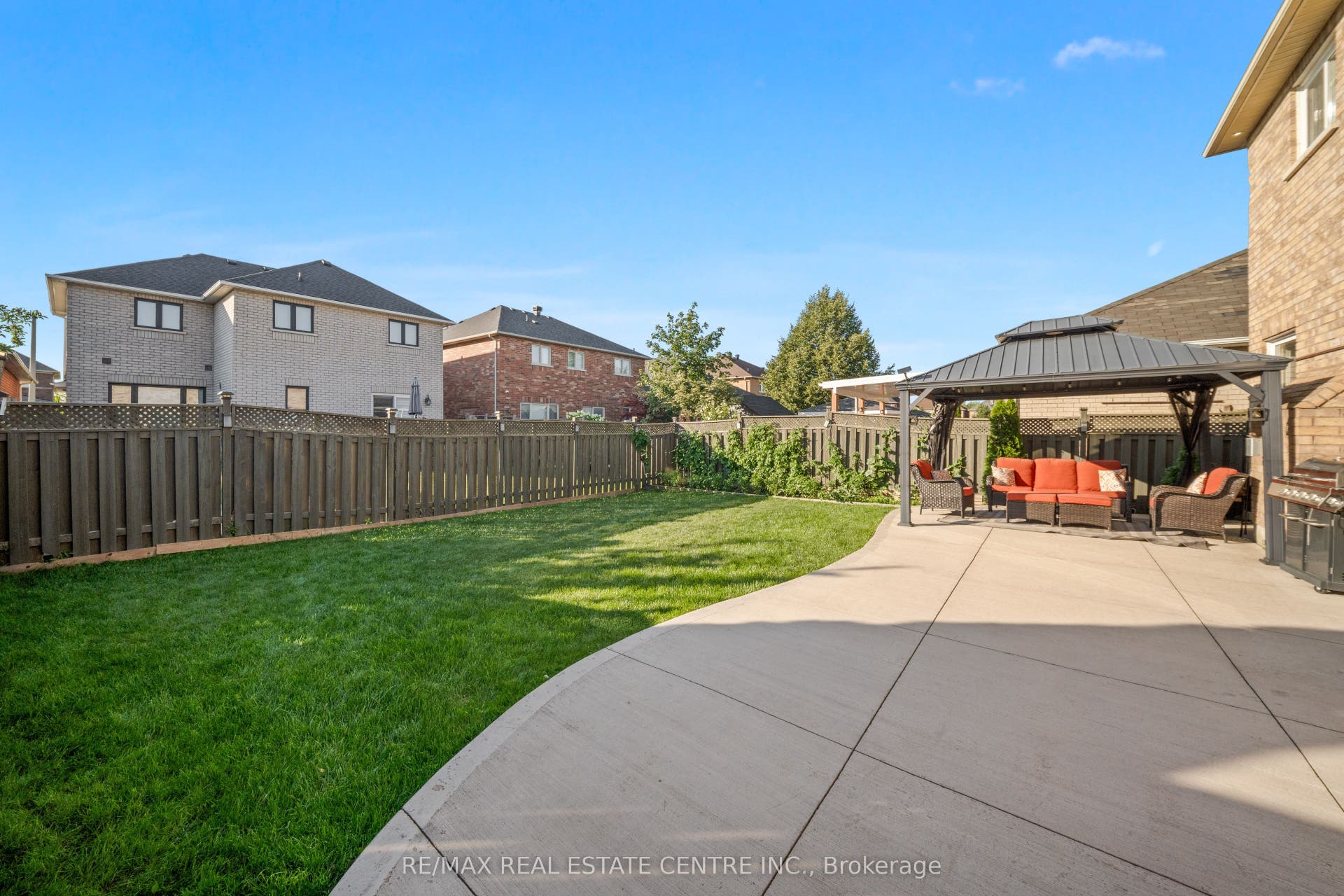 10 Midvale Road, Brampton, Brampton, Peel ON L7A 2N1